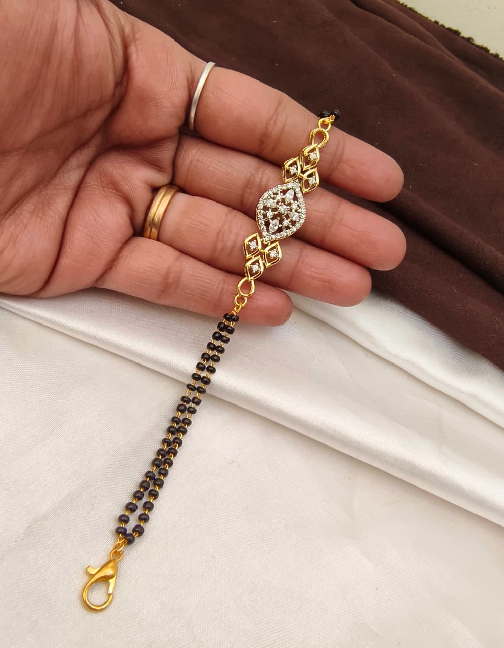 Daimond finishing Blackbead Bracelet