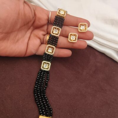kundan black bead chocker set