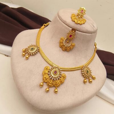 Traditional Lakshmi Kasu Chandbali N.set