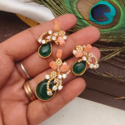 Floral Pendent With Eartops
