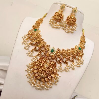 Gold Inspired Short Necklace