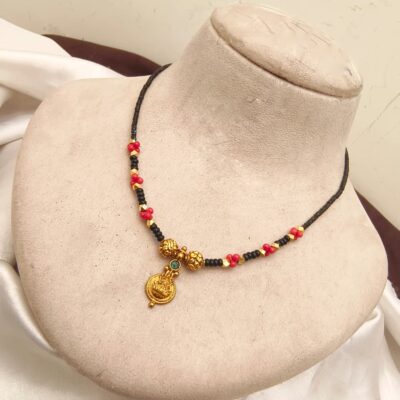 Simple Kasu Coral Blackbeads