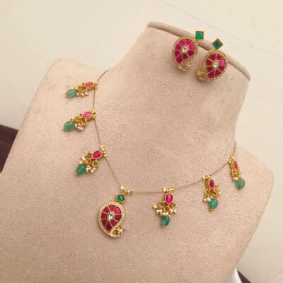 Jada Kundan Invisable Chain with studs